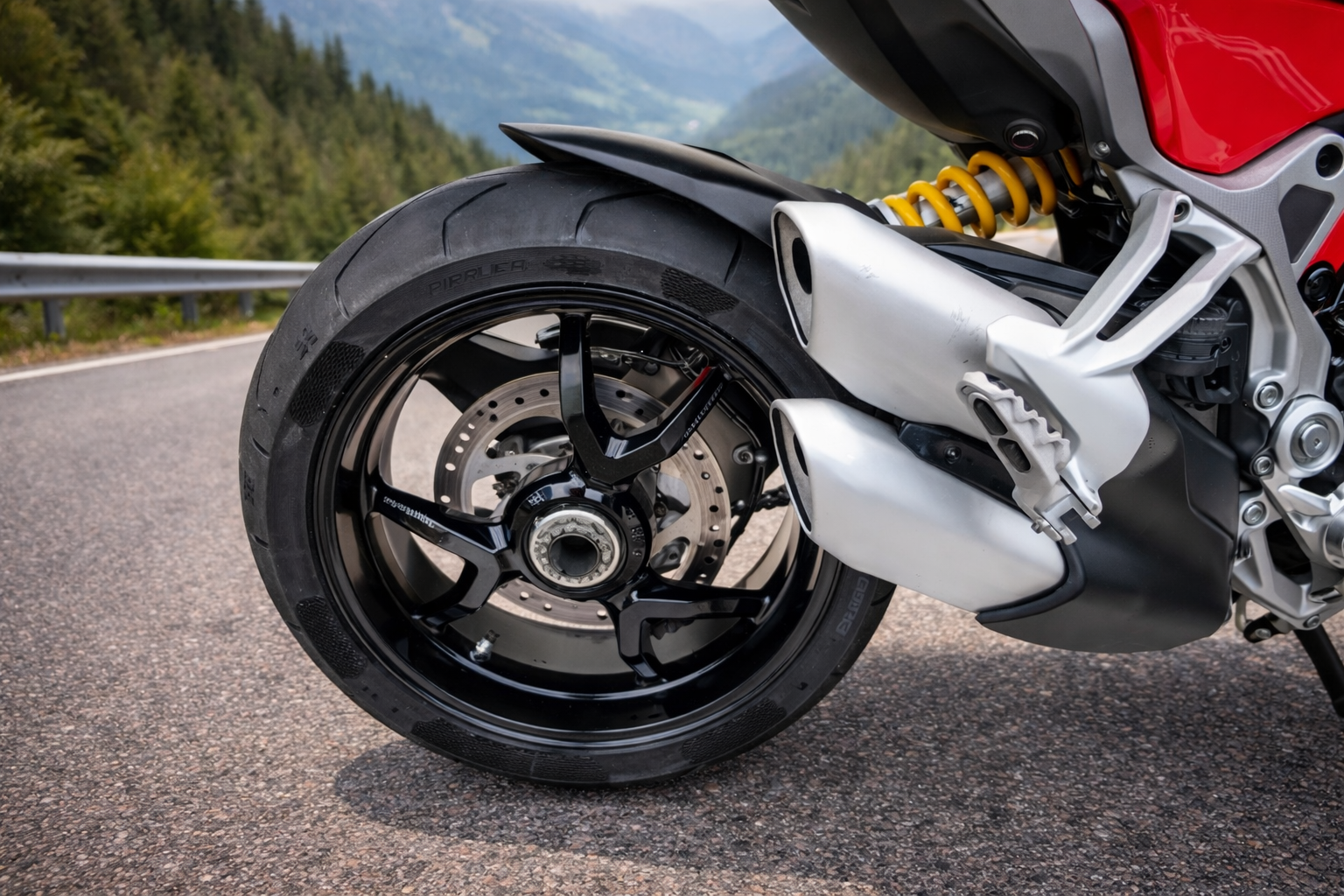 Ducati Multistrada 1200 S D-Air - Image 7