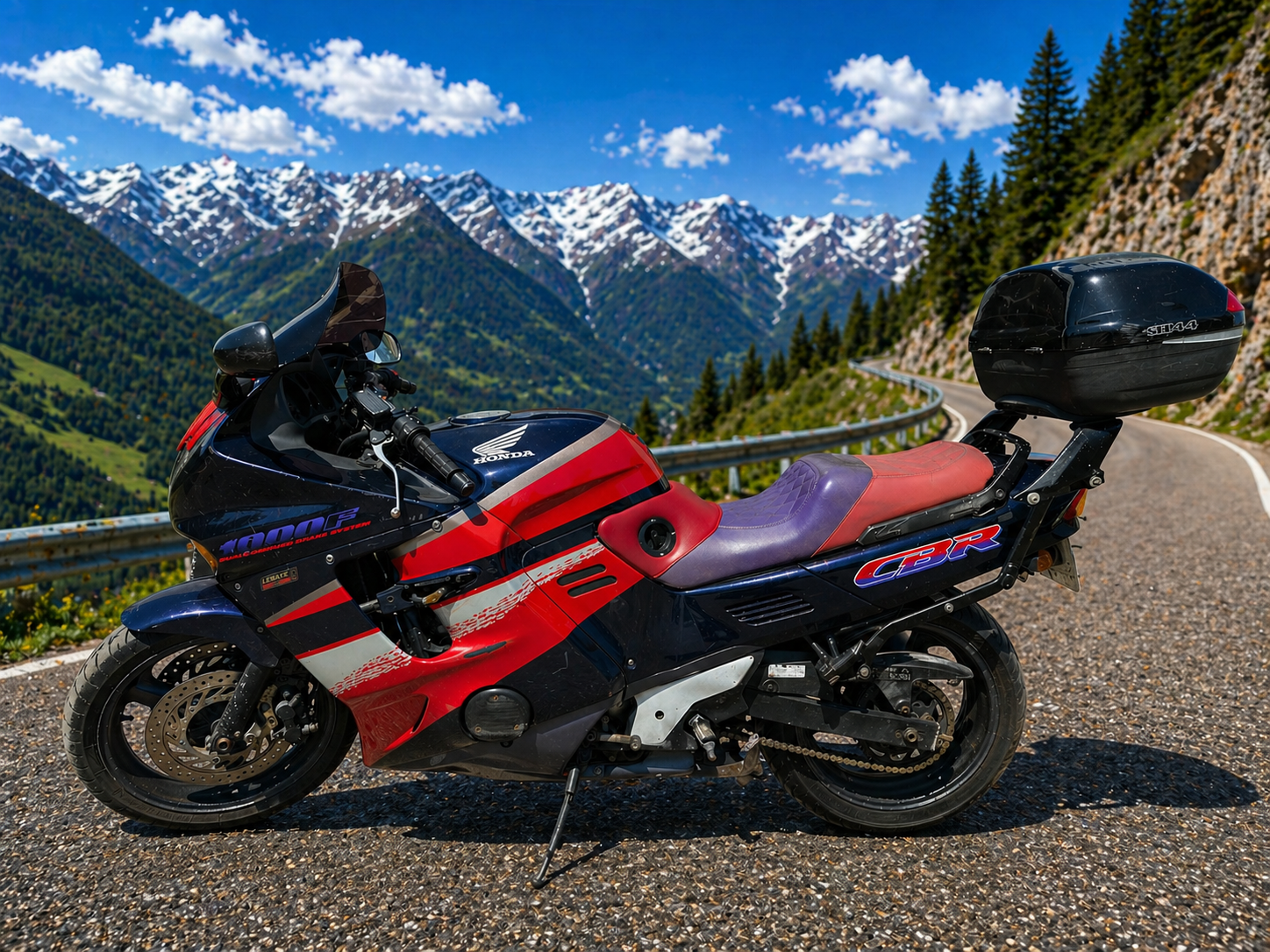 Honda CBR 1000 F - Image 3